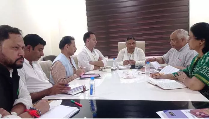अलगाववाद की राजनीति खत्म, जम्मू-कश्मीर में मोदी का विजन अजेय: Sat Sharma अलगाववाद की राजनीति खत्म, जम्मू-कश्मीर में मोदी का विजन अजेय: Sat Sharma