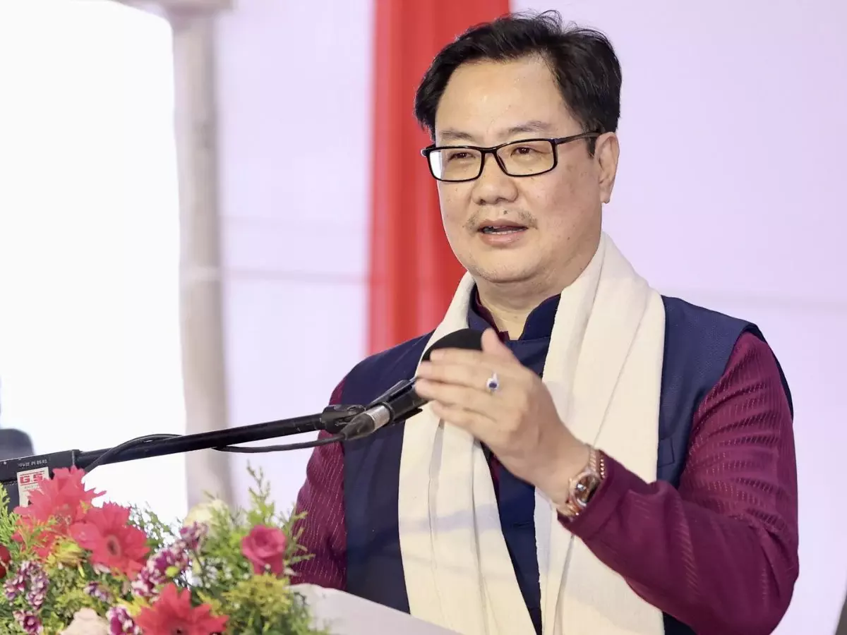 केंद्रीय मंत्री Kiren Rijiju ने कॉन्स्टिट्यूशन क्लब ऑफ इंडिया के चुनावों को गैर राजनीतिक बताया केंद्रीय मंत्री Kiren Rijiju ने कॉन्स्टिट्यूशन क्लब ऑफ इंडिया के चुनावों को गैर राजनीतिक बताया