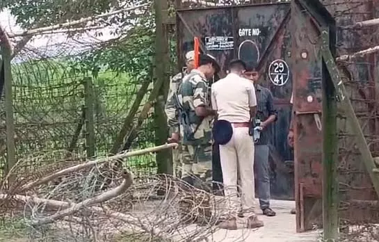 Balurghat के छात्र का शव बांग्लादेश में मिला Balurghat के छात्र का शव बांग्लादेश में मिला