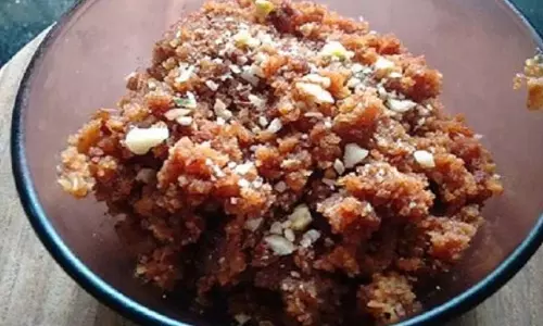 Potato and Rose Halwa :इसे खाएंगे तो मेहमान भी हो जाएंगे खुश