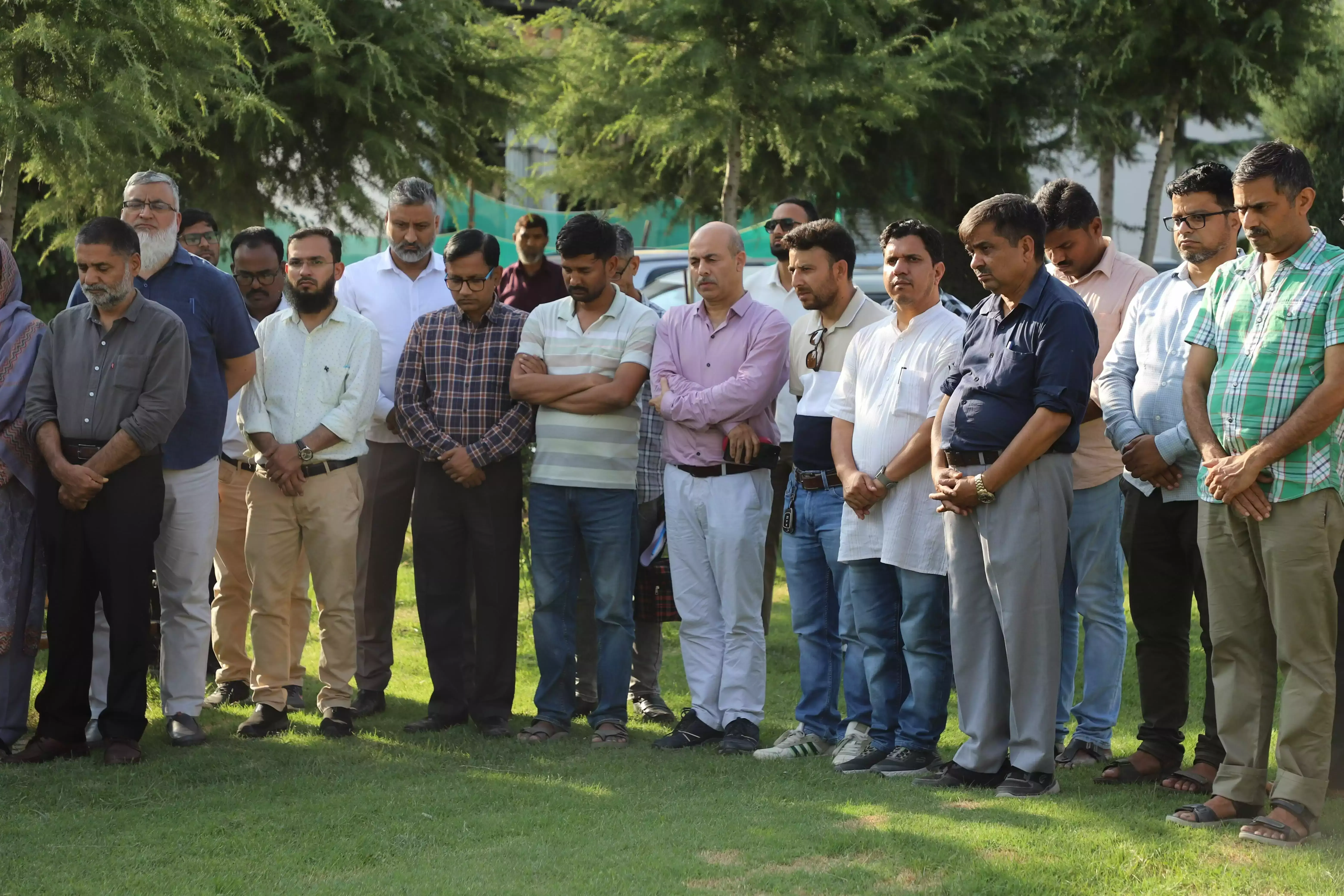 Jammu: एनआईटी श्रीनगर ने डॉ. एम.जे. जराबी के निधन पर दी श्रद्धांजलि Jammu: एनआईटी श्रीनगर ने डॉ. एम.जे. जराबी के निधन पर दी श्रद्धांजलि
