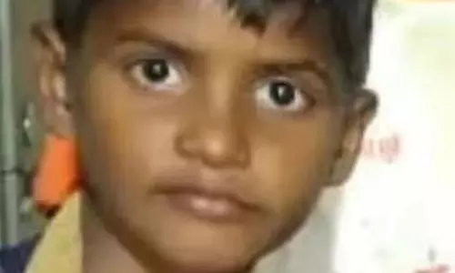 Mumbai : दहीसर में दही हांडी बनाने के दौरान 11 साल के बच्चे की मौत Mumbai : दहीसर में दही हांडी बनाने के दौरान 11 साल के बच्चे की मौत