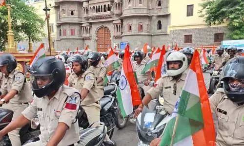 Indore : शहर पुलिस ने हर घर तिरंगा - हर घर स्वच्छता अभियान शुरू किया