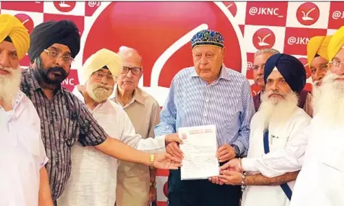 नेकां अध्यक्ष ने अंतर्राष्ट्रीय सिख महासंघ, पंजाब के प्रतिनिधिमंडल से मुलाकात की नेकां अध्यक्ष ने अंतर्राष्ट्रीय सिख महासंघ, पंजाब के प्रतिनिधिमंडल से मुलाकात की