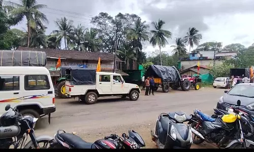 Zoida : श्रावण मास के दौरान भक्त उलवी चन्नबसवेश्वरा में आते है Zoida : श्रावण मास के दौरान भक्त उलवी चन्नबसवेश्वरा में आते है