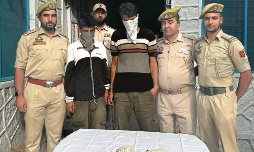 पुलिस ने बनिहाल में 2 लोगों को गिरफ्तार किया, हेरोइन जब्त की