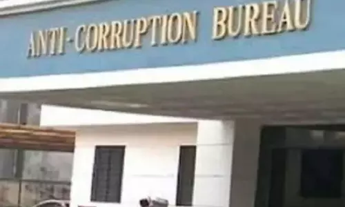 एसीबी ने भूमि रिकॉर्ड में अवैध बदलाव पर पटवारी और अन्य के खिलाफ मामला दर्ज किया एसीबी ने भूमि रिकॉर्ड में अवैध बदलाव पर पटवारी और अन्य के खिलाफ मामला दर्ज किया