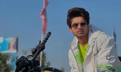 तू आशिकी है के पम्मा को अपनी तरह ही मानते हैं अभिषेक कुमार तू आशिकी है के पम्मा को अपनी तरह ही मानते हैं अभिषेक कुमार