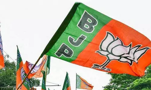 Pune : धनकवाड़ी जुआ छापे में भाजपा पदाधिकारी समेत 7 गिरफ्तार