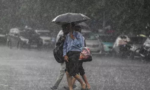 कम दबाव का क्षेत्र बनने से 15 अगस्त तक बंगाल में भारी बारिश की संभावना: IMD