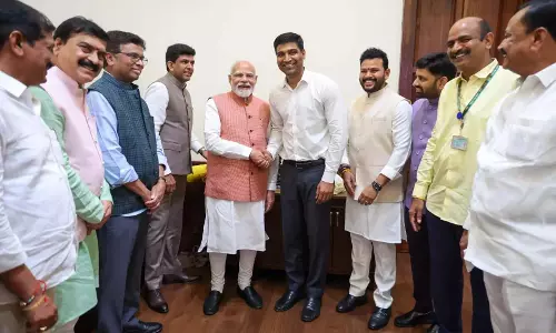 TD सांसदों का प्रतिनिधिमंडल प्रधानमंत्री से मिला