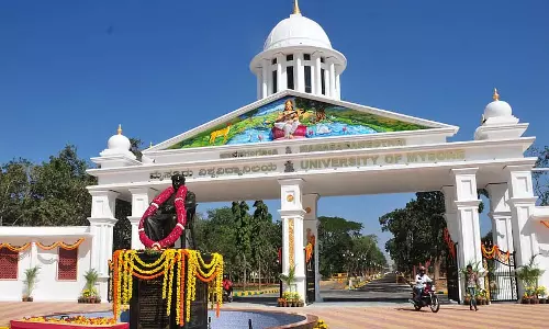 UoM द्वारा समता शुल्क वसूलने के खिलाफ कॉलेजों ने सरकार से संपर्क किया