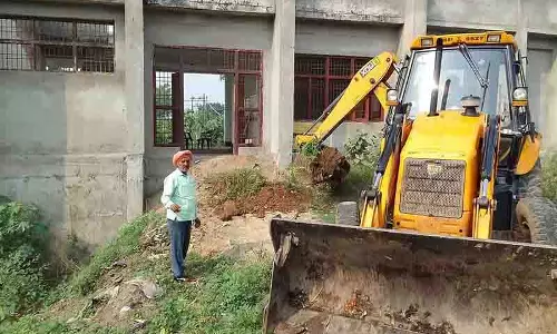 20 साल का इंतजार खत्म, Noormahal के सरकारी स्कूल को मिलेगी 16 करोड़ रुपये की नई इमारत 20 साल का इंतजार खत्म, Noormahal के सरकारी स्कूल को मिलेगी 16 करोड़ रुपये की नई इमारत