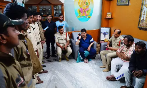 भाजपा नेता रामचंदर राव ने Telangana में नजरबंदी का आरोप लगाया भाजपा नेता रामचंदर राव ने Telangana में नजरबंदी का आरोप लगाया