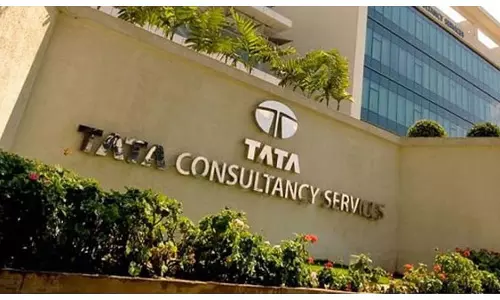 IT सेक्टर में संकट, कर्मचारियों को वेतन में कटौती और सेवानिवृत्ति का डर IT सेक्टर में संकट, कर्मचारियों को वेतन में कटौती और सेवानिवृत्ति का डर