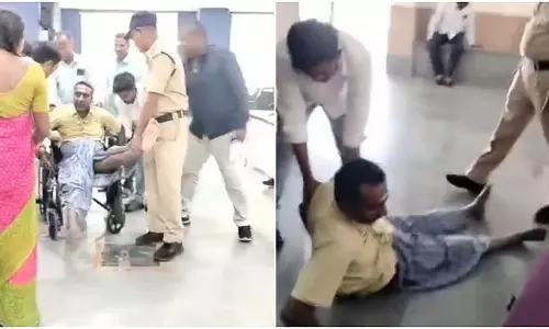 Telangana : गांव तक सड़क की मांग, दिव्यांग को हटाया गया Telangana : गांव तक सड़क की मांग, दिव्यांग को हटाया गया