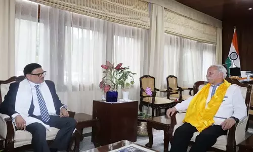 HC के मुख्य न्यायाधीश ने राज्यपाल से मुलाकात की HC के मुख्य न्यायाधीश ने राज्यपाल से मुलाकात की