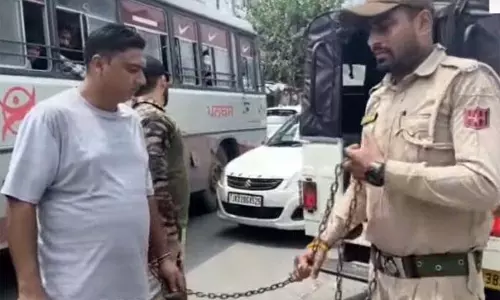 मीरां साहिब में फर्जी RTO बनकर घूम रहा व्यक्ति गिरफ्तार