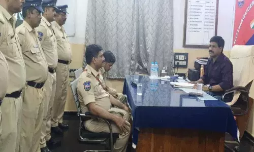 संदिग्ध लोगों की आवाजाही पर ध्यान दिया जाए: OSD Narender