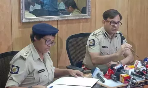 Lalbazar का कहना है कि पुलिस ने आरजी टैक्स पीड़ित की मां की हत्या की, अभी तक कोई सबूत नहीं Lalbazar का कहना है कि पुलिस ने आरजी टैक्स पीड़ित की मां की हत्या की, अभी तक कोई सबूत नहीं