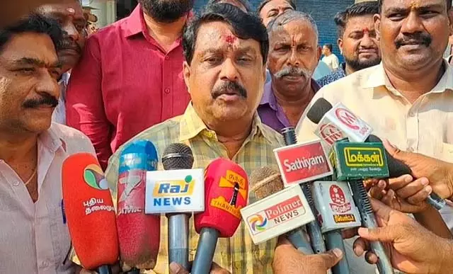 हार के डर से DMK ने की नई योजनाओं की घोषणा: नैना नागेंद्रन हार के डर से DMK ने की नई योजनाओं की घोषणा: नैना नागेंद्रन