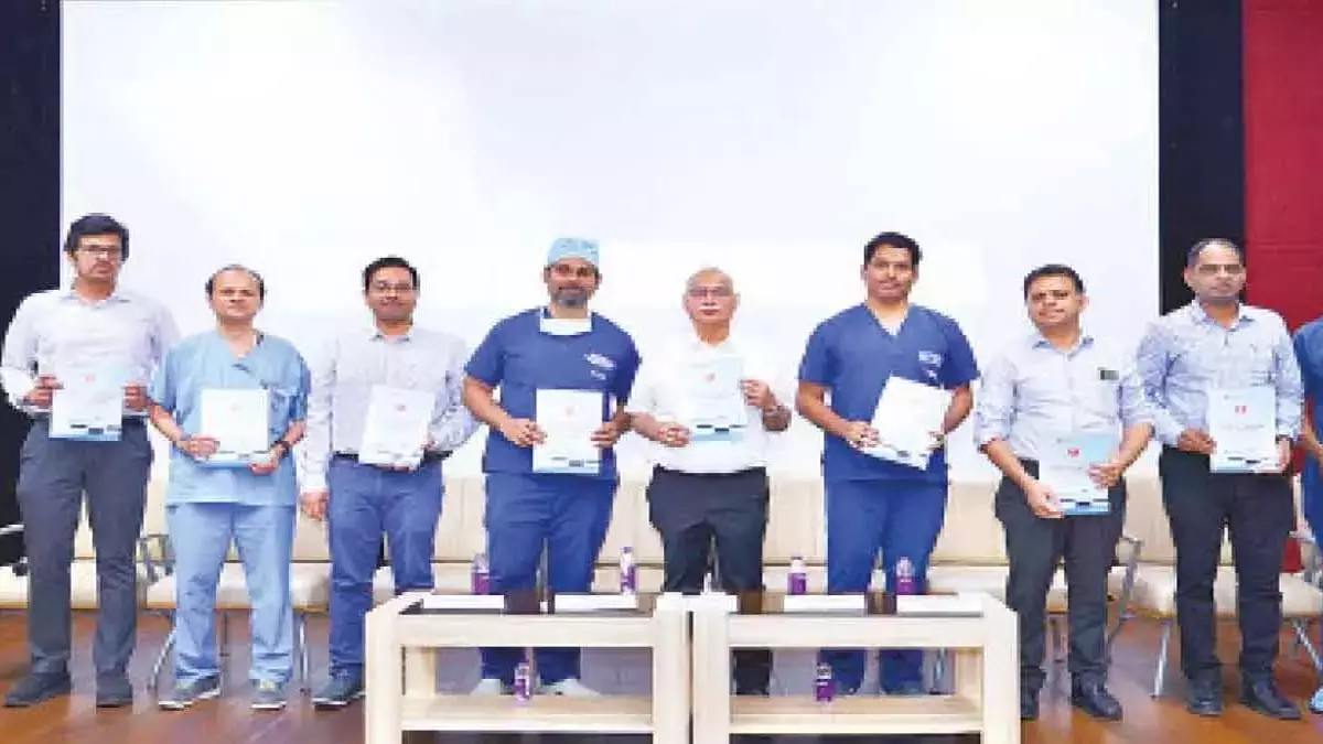 KIMS ने प्रोस्टेट कैंसर के गैर-शल्य चिकित्सा उपचार में अग्रणी भूमिका निभाई KIMS ने प्रोस्टेट कैंसर के गैर-शल्य चिकित्सा उपचार में अग्रणी भूमिका निभाई