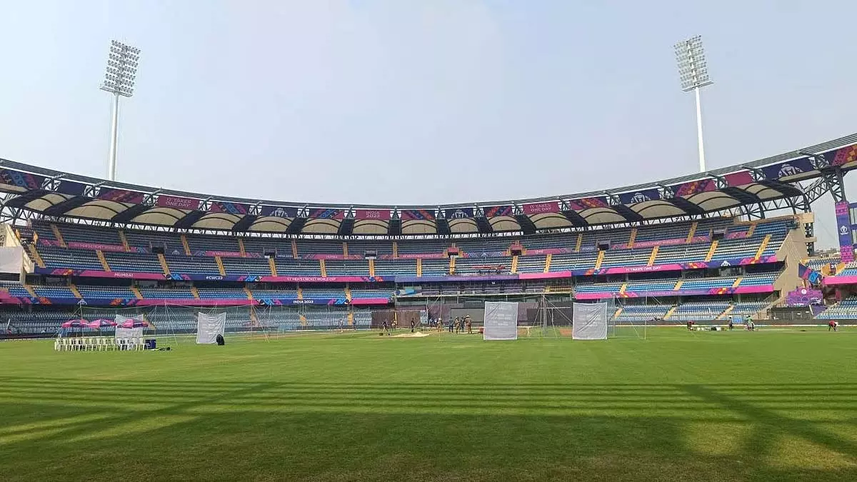 बॉम्बे HC ने वानखेड़े स्टेडियम के पुनर्निर्माण के खिलाफ जनहित याचिका खारिज की बॉम्बे HC ने वानखेड़े स्टेडियम के पुनर्निर्माण के खिलाफ जनहित याचिका खारिज की