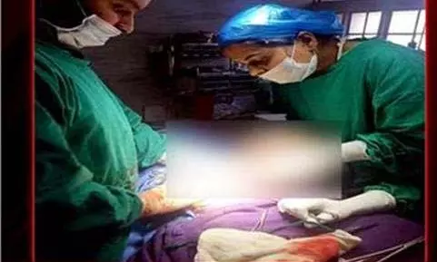 Dehradun: अस्पताल में डॉक्टरों ने महिला के पेट से निकाला 10 किलो की रसौली Dehradun: अस्पताल में डॉक्टरों ने महिला के पेट से निकाला 10 किलो की रसौली