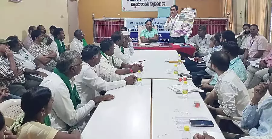 ड्रिप सिंचाई के बजाय नहरें बनाएं: किसान संघ ड्रिप सिंचाई के बजाय नहरें बनाएं: किसान संघ