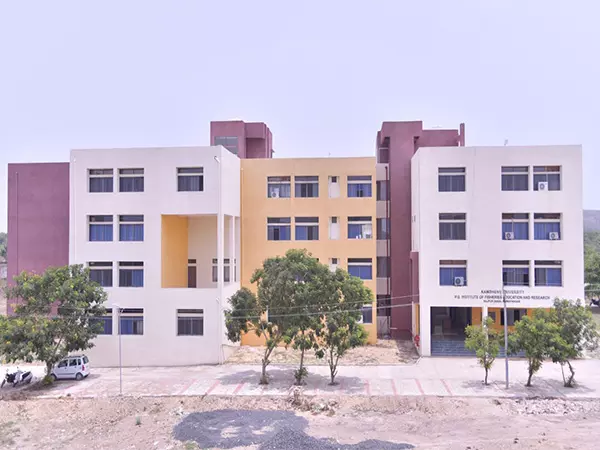 गुजरात के CM भूपेन्द्र पटेल ने हिम्मतनगर में नए पशु चिकित्सा कॉलेज की घोषणा की गुजरात के CM भूपेन्द्र पटेल ने हिम्मतनगर में नए पशु चिकित्सा कॉलेज की घोषणा की
