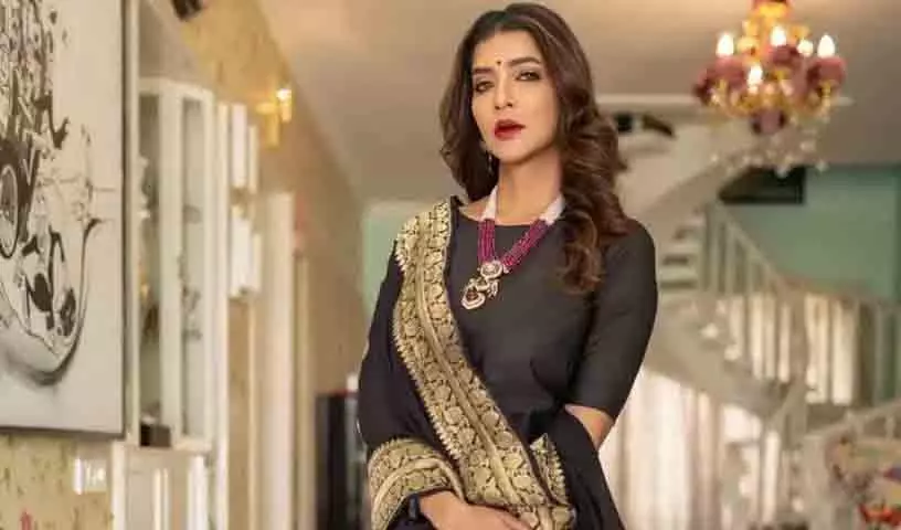 अभिनेता मांचू लक्ष्मी के ED के समक्ष पेश होने की संभावना अभिनेता मांचू लक्ष्मी के ED के समक्ष पेश होने की संभावना