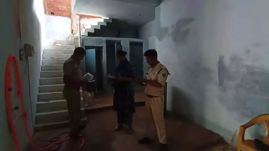 Jabalpur : पुलिस ने ₹15 करोड़ की लूट का मामला पकड़ा Jabalpur : पुलिस ने ₹15 करोड़ की लूट का मामला पकड़ा