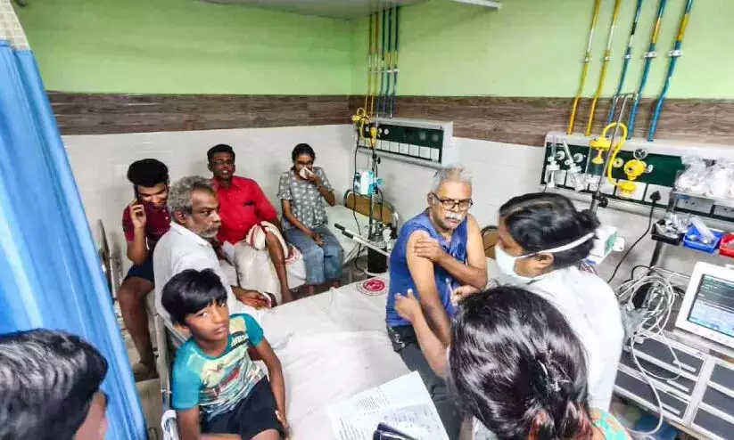 Kerala: सड़क दुर्घटना में दस से अधिक लोग मारे गए Kerala: सड़क दुर्घटना में दस से अधिक लोग मारे गए