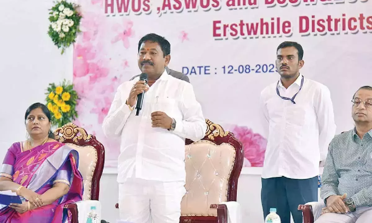 कल्याण छात्रावासों के लिए 300 करोड़ रुपये मंजूर: Dola कल्याण छात्रावासों के लिए 300 करोड़ रुपये मंजूर: Dola