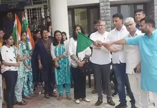 Sonipat: छात्राओं ने सोनीपत में नशा मुक्ति पर किया जागरूकता प्रदर्शन Sonipat: छात्राओं ने सोनीपत में नशा मुक्ति पर किया जागरूकता प्रदर्शन