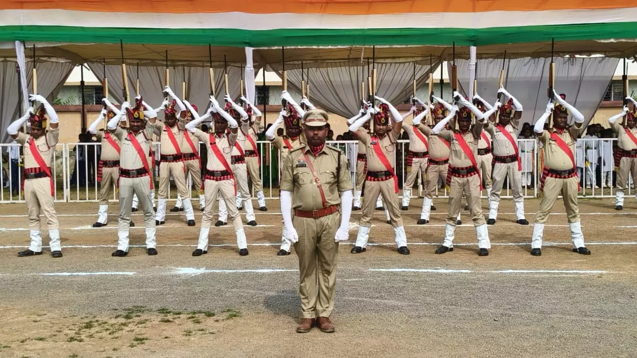 स्वतंत्रता दिवस समारोह का हुआ फ़ाइनल रिहर्सल स्वतंत्रता दिवस समारोह का हुआ फ़ाइनल रिहर्सल