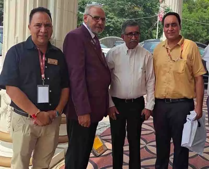 Ludhiana: युवाओं से सामाजिक बुराइयों को दूर करने और स्वरोजगार के प्रति जागरूकता फैलाने का आग्रह Ludhiana: युवाओं से सामाजिक बुराइयों को दूर करने और स्वरोजगार के प्रति जागरूकता फैलाने का आग्रह