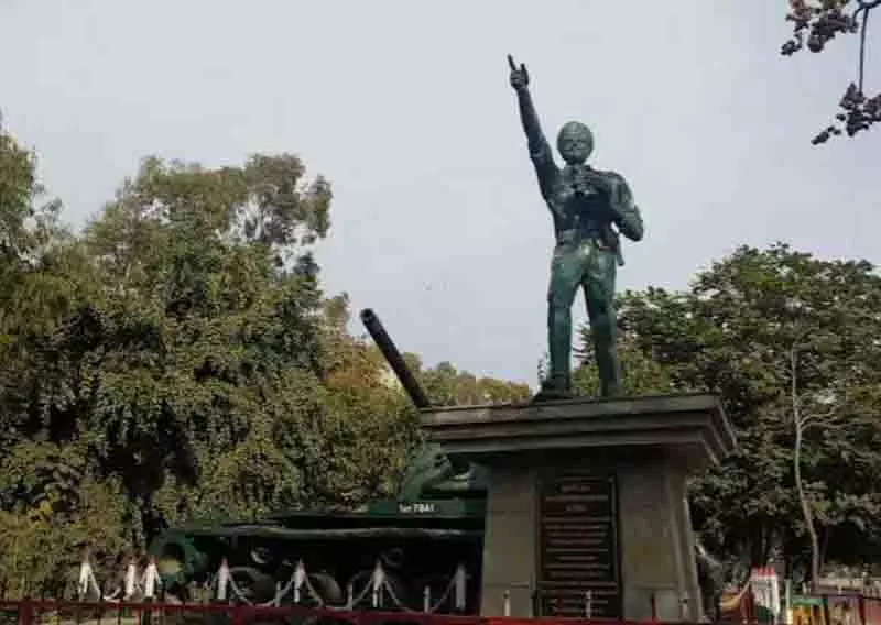 शहीद मेजर भूपिंदर सिंह का स्मारक भारत नगर चौक पर स्थानांतरित करें: Committee शहीद मेजर भूपिंदर सिंह का स्मारक भारत नगर चौक पर स्थानांतरित करें: Committee