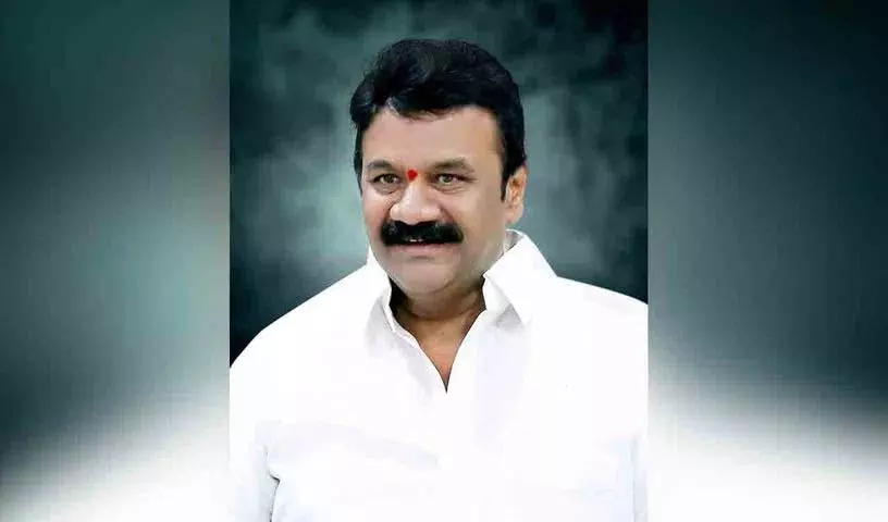 Hyderabad शहर के लोगों को सतर्क रहना चाहिए: पूर्व मंत्री तलसानी Hyderabad शहर के लोगों को सतर्क रहना चाहिए: पूर्व मंत्री तलसानी