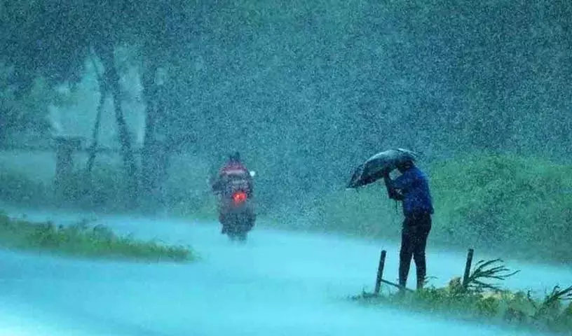 Telangana में भारी बारिश.. आईएमडी ने तीन जिलों के लिए रेड अलर्ट जारी किया Telangana में भारी बारिश.. आईएमडी ने तीन जिलों के लिए रेड अलर्ट जारी किया
