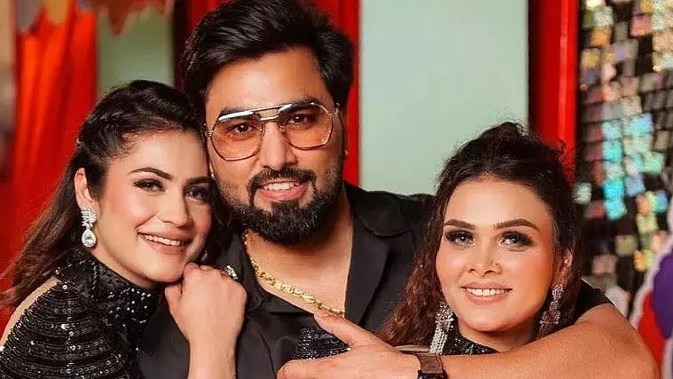 पटियाला कोर्ट ने Armaan Malik और उनकी पत्नियों को समन भेजा पटियाला कोर्ट ने Armaan Malik और उनकी पत्नियों को समन भेजा