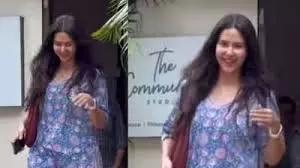 Sonam Bajwa: एक कैंडिड रनिंग लेट मोमेंट को इतना क्यूट बना सकती हैं Sonam Bajwa: एक कैंडिड रनिंग लेट मोमेंट को इतना क्यूट बना सकती हैं