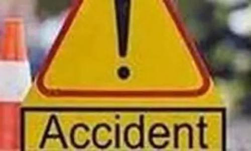 Rajasthan: दर्शन कर लौट रहे श्रद्धालुओं के साथ हादसा 10 लोगों की मौत, 15 घायल Rajasthan: दर्शन कर लौट रहे श्रद्धालुओं के साथ हादसा 10 लोगों की मौत, 15 घायल