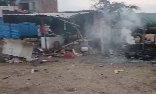 Nuh: 2 पक्षों में हिंसक झड़प, इलाके में भारी पुलिस बल तैनात