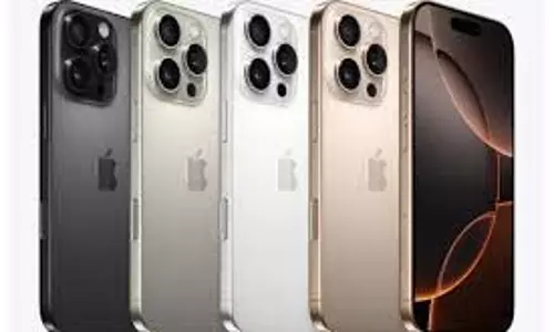 iPhone 16 Pro Max: ₹19,500 की छूट, iPhone 17 लॉन्च से पहले शानदार डील पाने का मौका