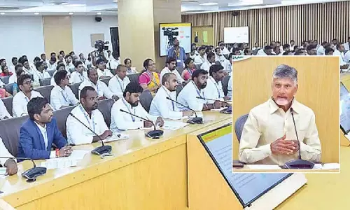 constituencies में विकास को गति दें: युवा पेशेवरों से मुख्यमंत्री constituencies में विकास को गति दें: युवा पेशेवरों से मुख्यमंत्री