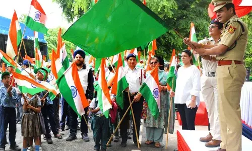 स्वतंत्रता दिवस से पहले दिल्ली यातायात पुलिस ने निकाली तिरंगा यात्रा