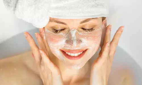 Beauty Tips: कच्चे दूध से बने इन 5 फेस पैक से अपनी त्वचा में निखार लाएँ