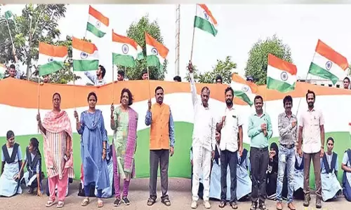 KU  के छात्रों ने निकाली हर घर तिरंगा रैली