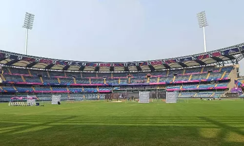 बॉम्बे HC ने वानखेड़े स्टेडियम के पुनर्निर्माण के खिलाफ जनहित याचिका खारिज की बॉम्बे HC ने वानखेड़े स्टेडियम के पुनर्निर्माण के खिलाफ जनहित याचिका खारिज की